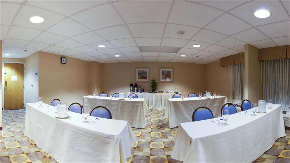 Holiday Inn Express Wilkes Barre East By Ihg Esterno foto